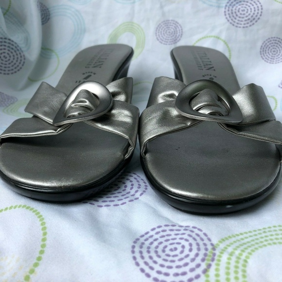 Italian Shoemakers Criss Cross Strap Wedge Sandals - Picture 7 of 8